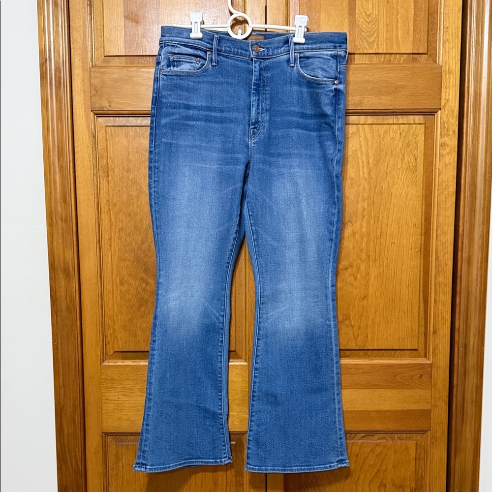 MOTHER Wide Leg Jeans in  Blue